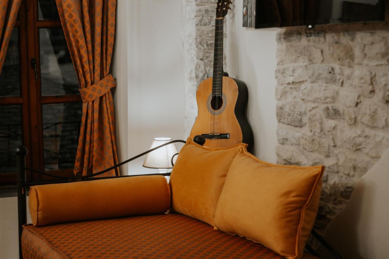 Hotel Ss Kekezi Gjirokastër Extérieur photo